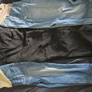 3 Pairs a:glow Maternity Jeans (1 is Capris)